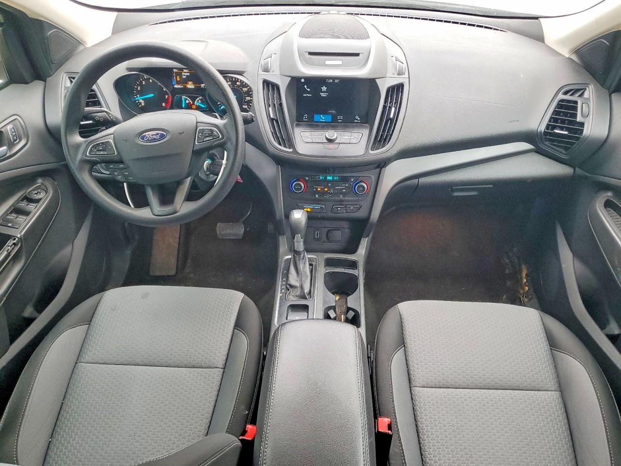 2017 FORD ESCAPE SE photo 8