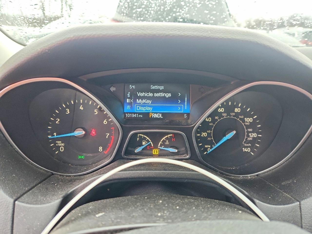 2015 FORD FOCUS SE photo 9