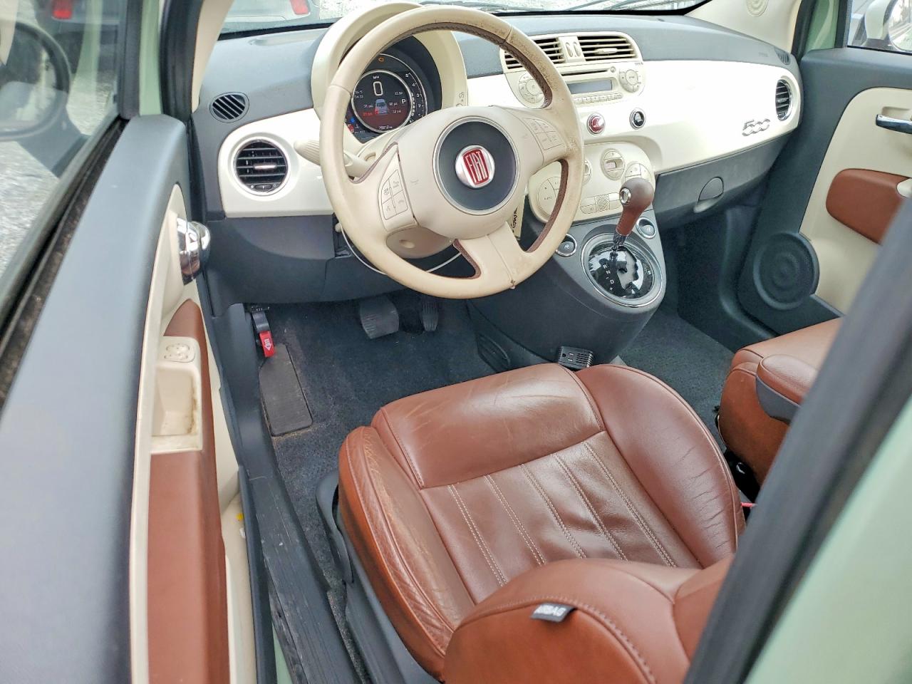 2015 FIAT 500 LOUNGE photo 8