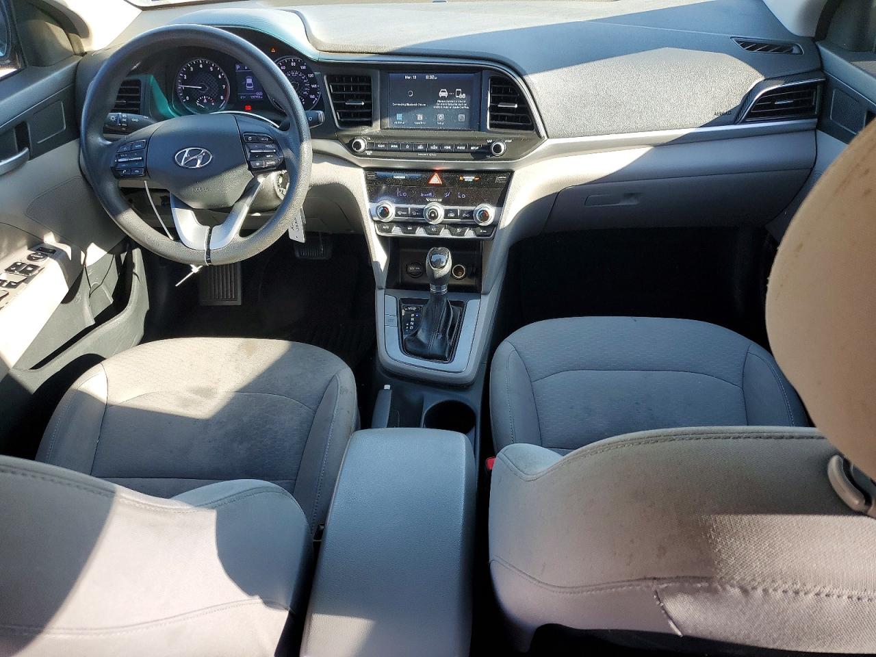 2020 HYUNDAI ELANTRA SEL photo 8