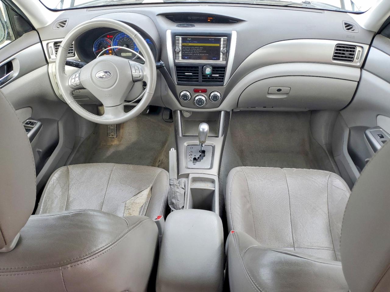 2009 SUBARU FORESTER photo 15