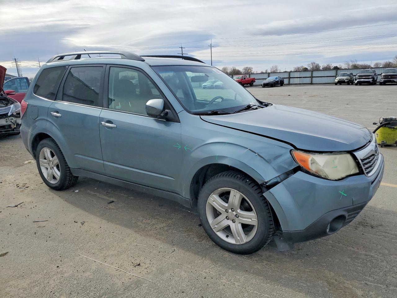 2009 SUBARU FORESTER photo 7