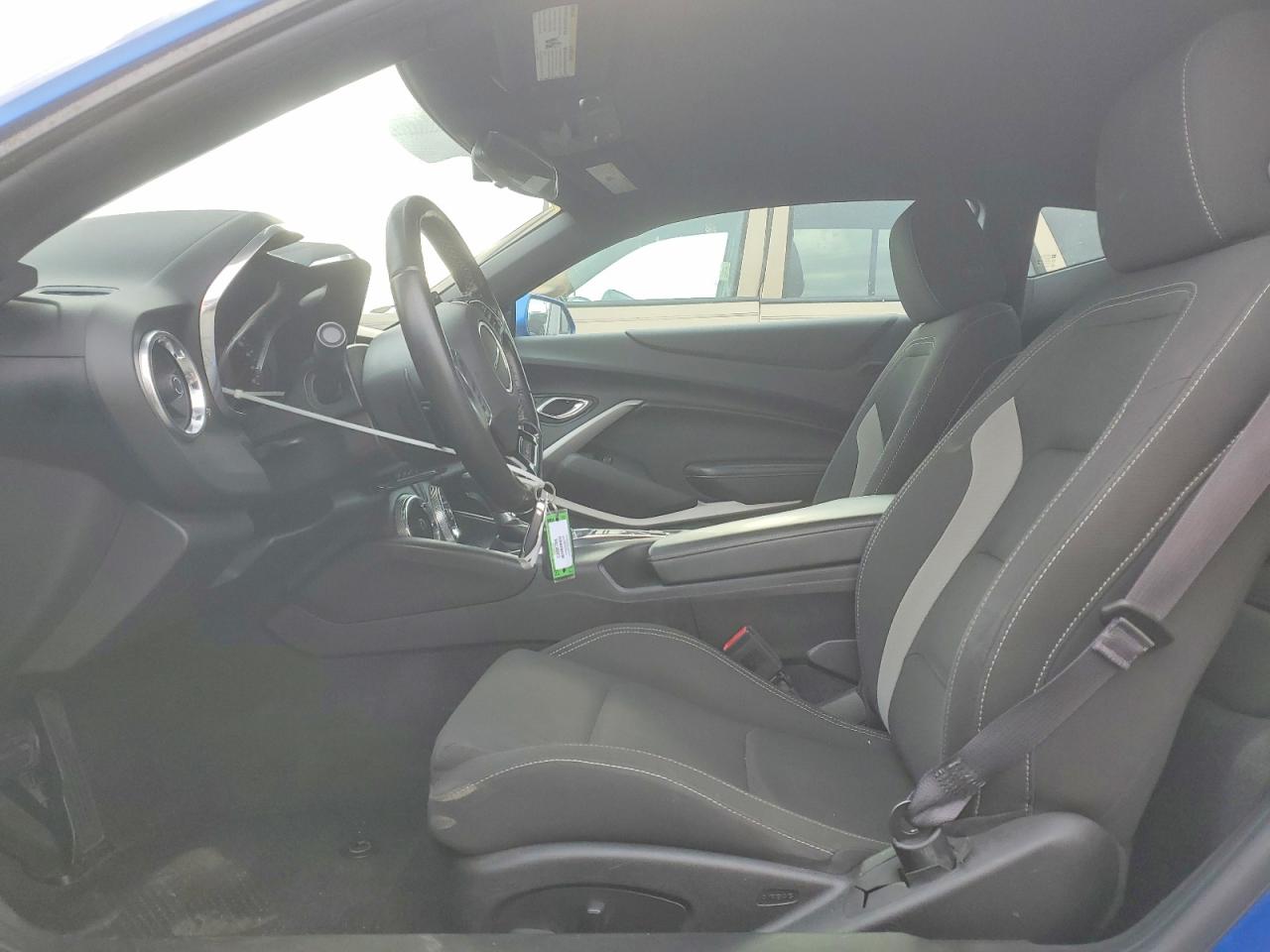 2017 CHEVROLET CAMARO LT photo 13