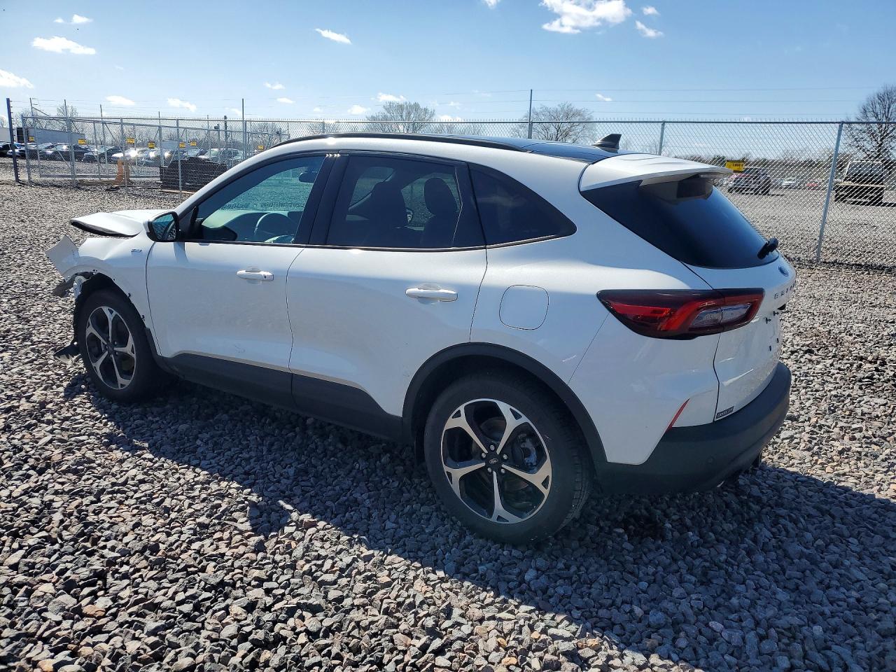 2025 FORD ESCAPE ST LINE SELECT photo 4