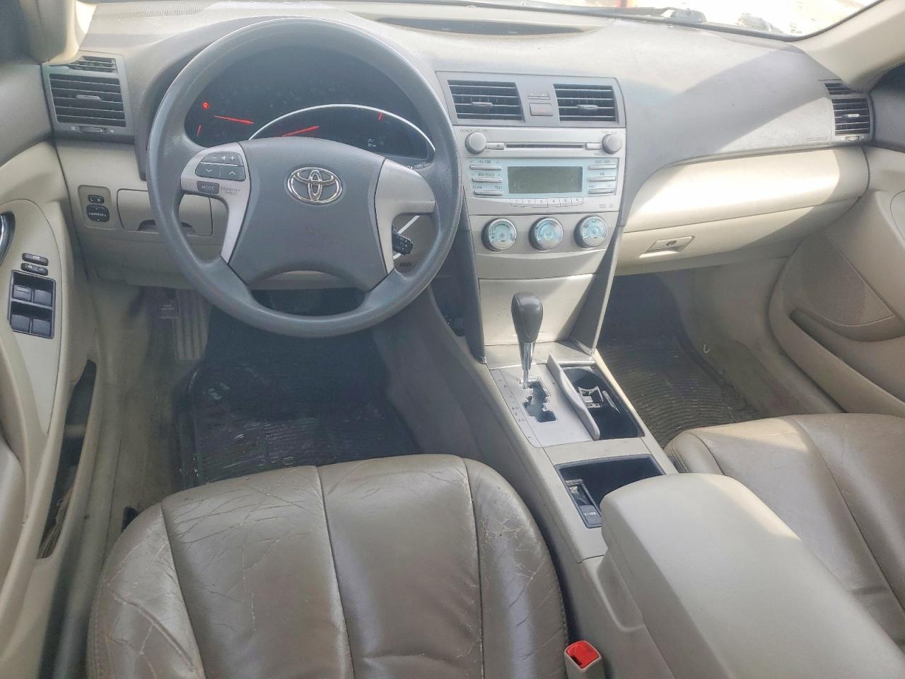 2009 TOYOTA CAMRY LE photo 8