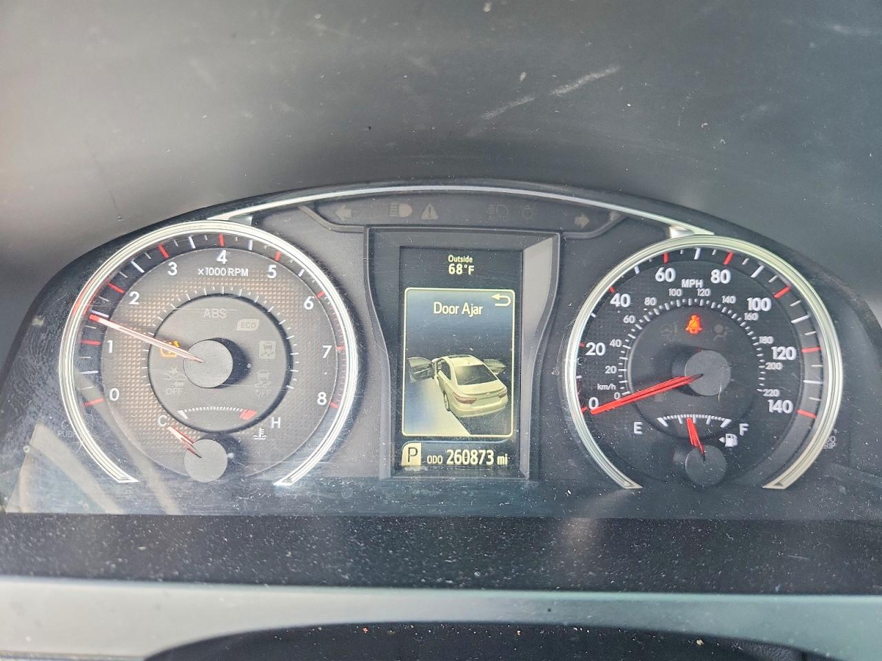 2015 TOYOTA CAMRY SE photo 17