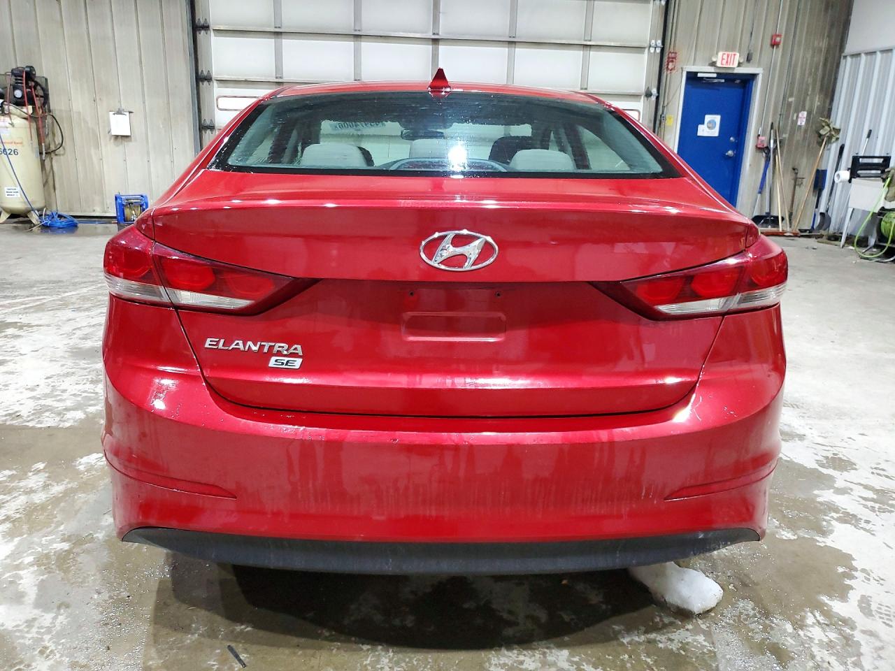2017 HYUNDAI ELANTRA SE photo 11