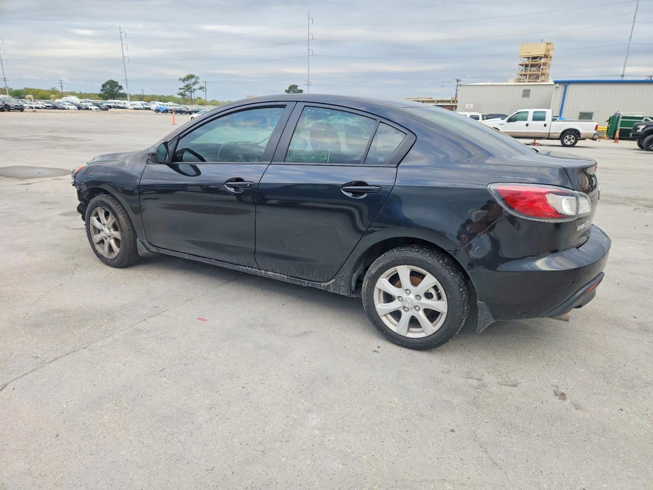 2010 MAZDA 3 I photo 2