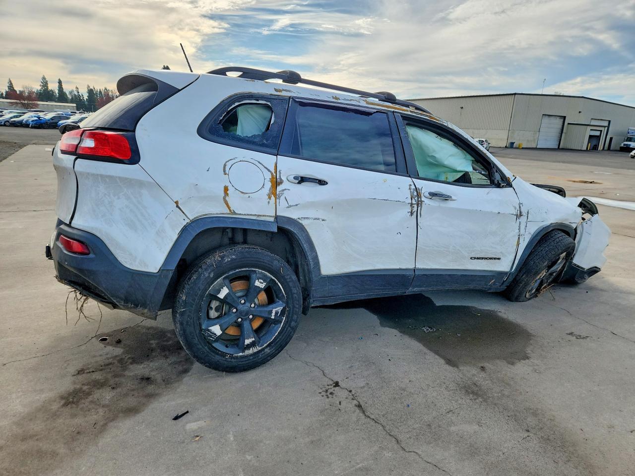 2015 JEEP CHEROKEE LATITUDE photo 5
