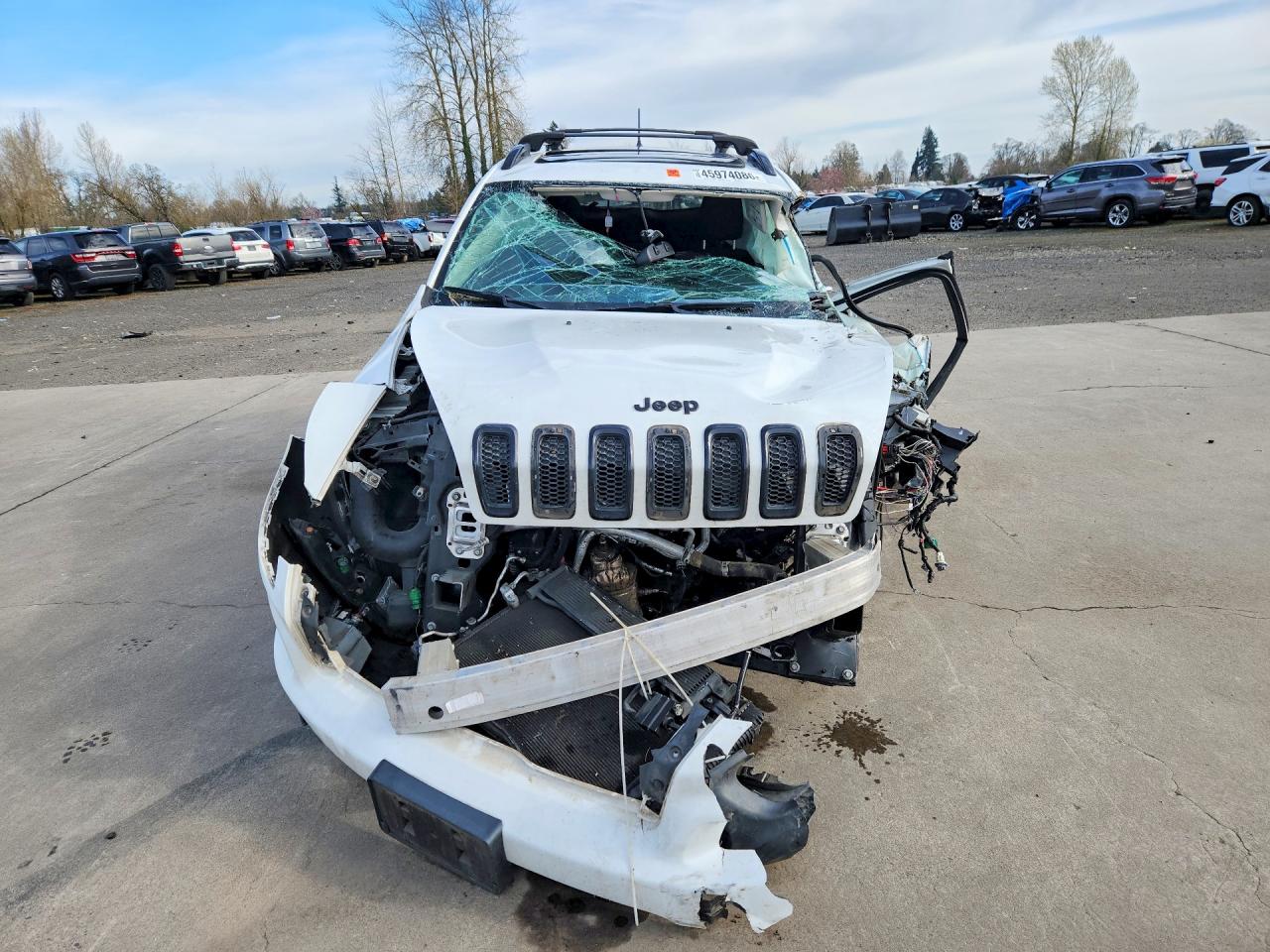 2015 JEEP CHEROKEE LATITUDE photo 9