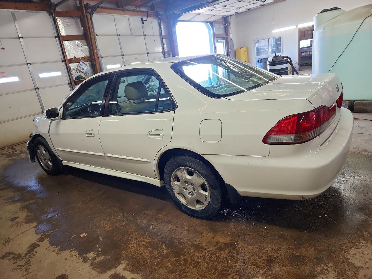 2002 HONDA ACCORD EX photo 2