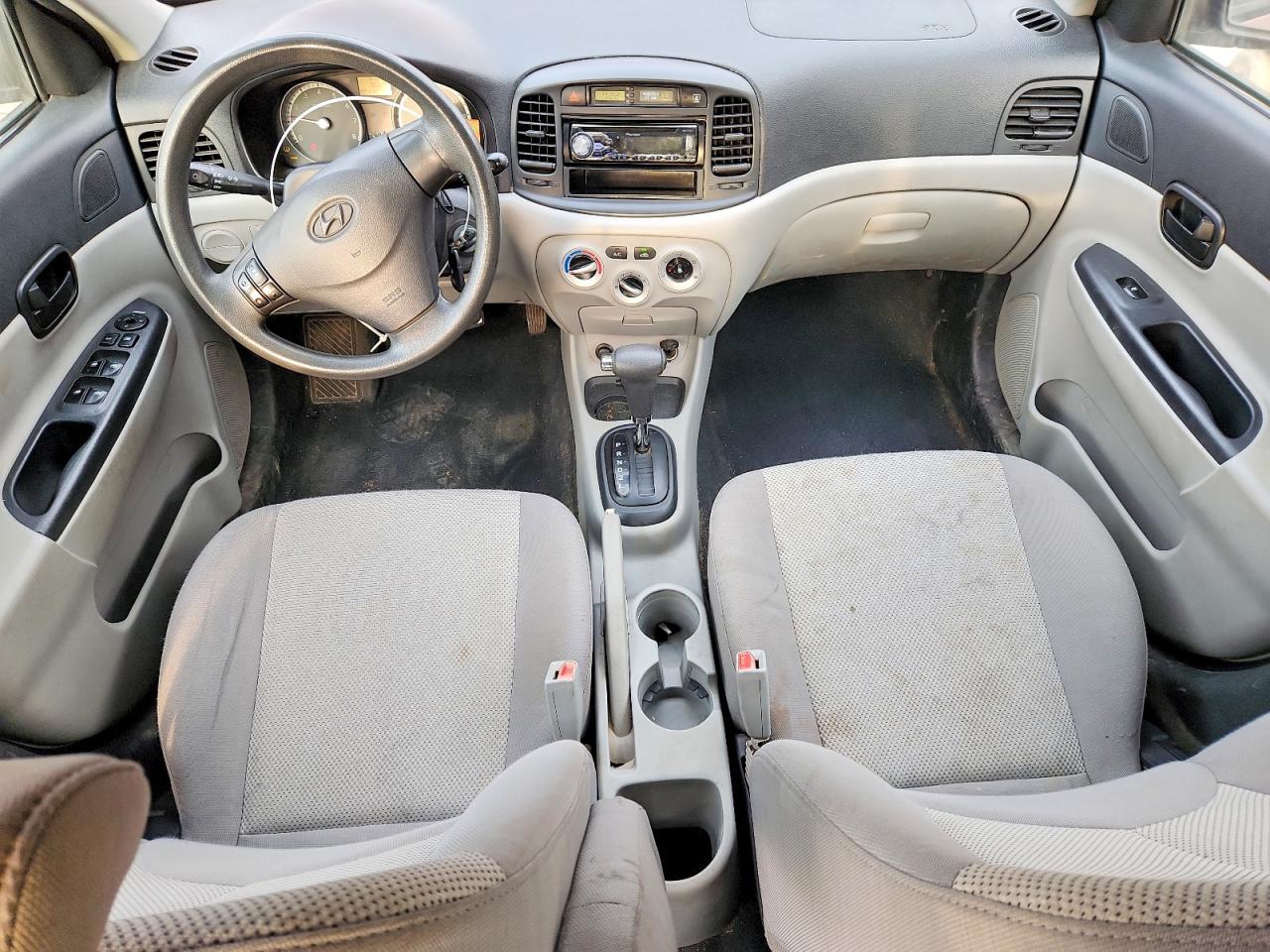 2009 HYUNDAI ACCENT GLS photo 15