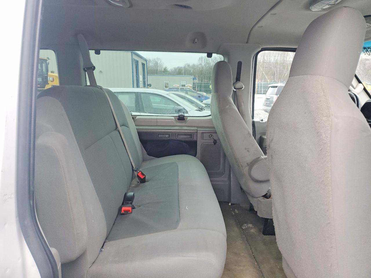 2010 FORD ECONOLINE E350 SUPER DUTY WAGON photo 21