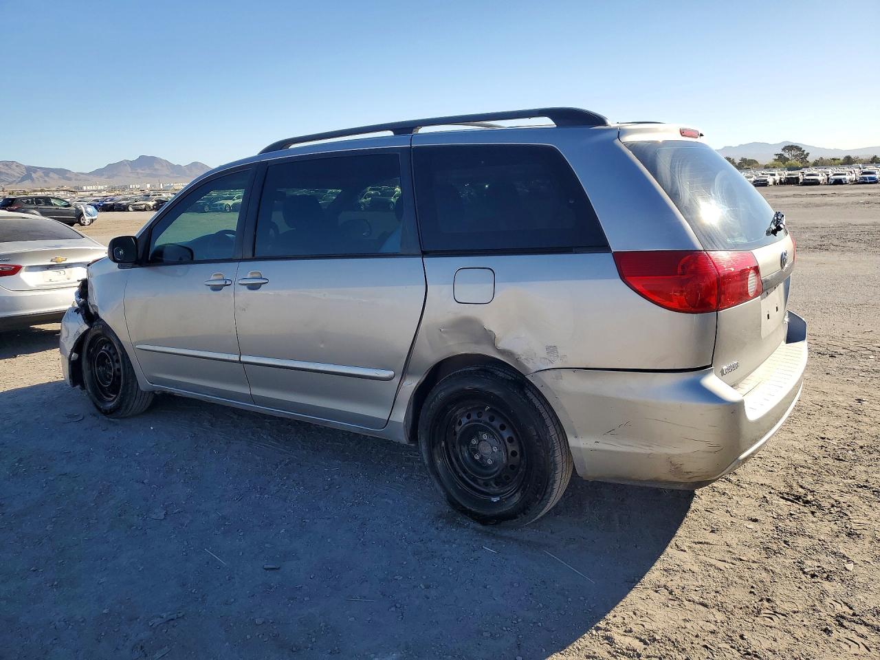 2008 TOYOTA SIENNA CE 7-PASSENGER photo 2