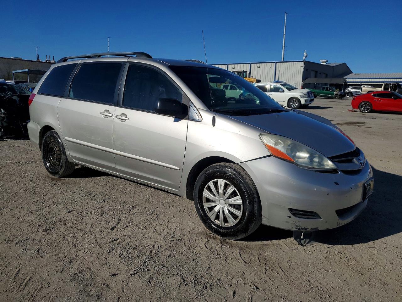 2008 TOYOTA SIENNA CE 7-PASSENGER photo 4