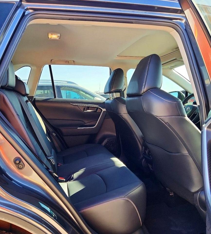 2021 TOYOTA RAV4 XLE PREMIUM photo 11