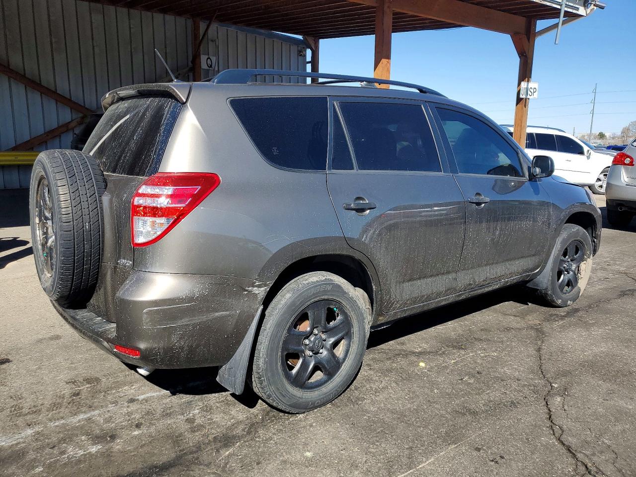 2011 TOYOTA RAV4 BASE photo 3