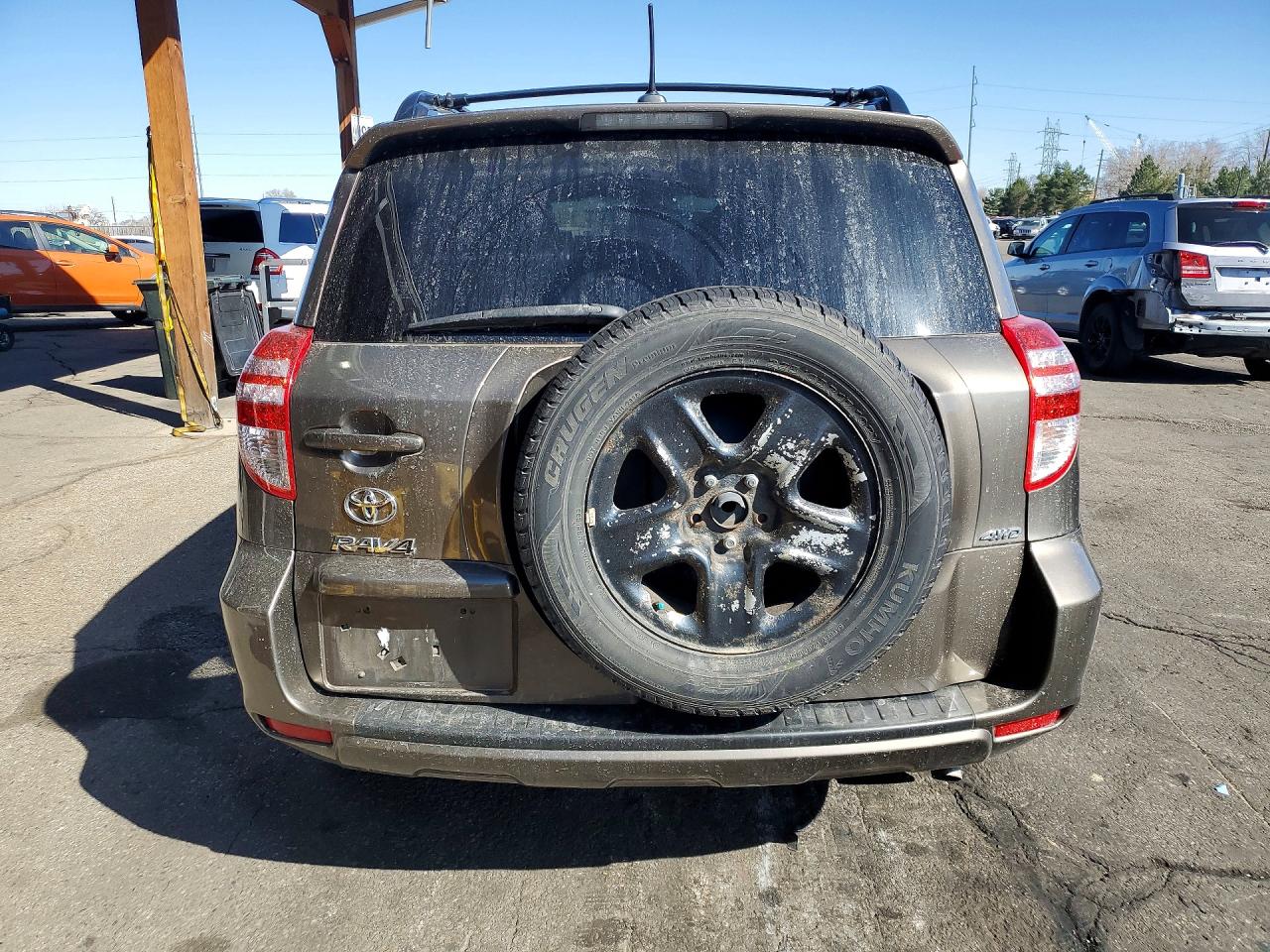 2011 TOYOTA RAV4 BASE photo 6