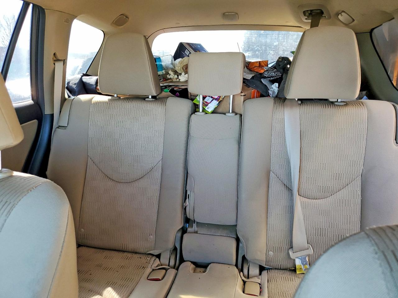 2011 TOYOTA RAV4 BASE photo 10