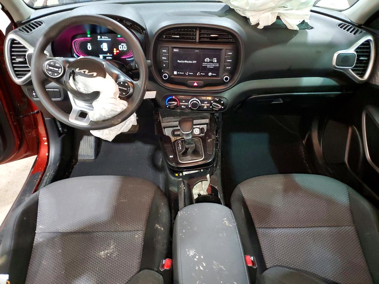 2025 KIA SOUL LX photo 8