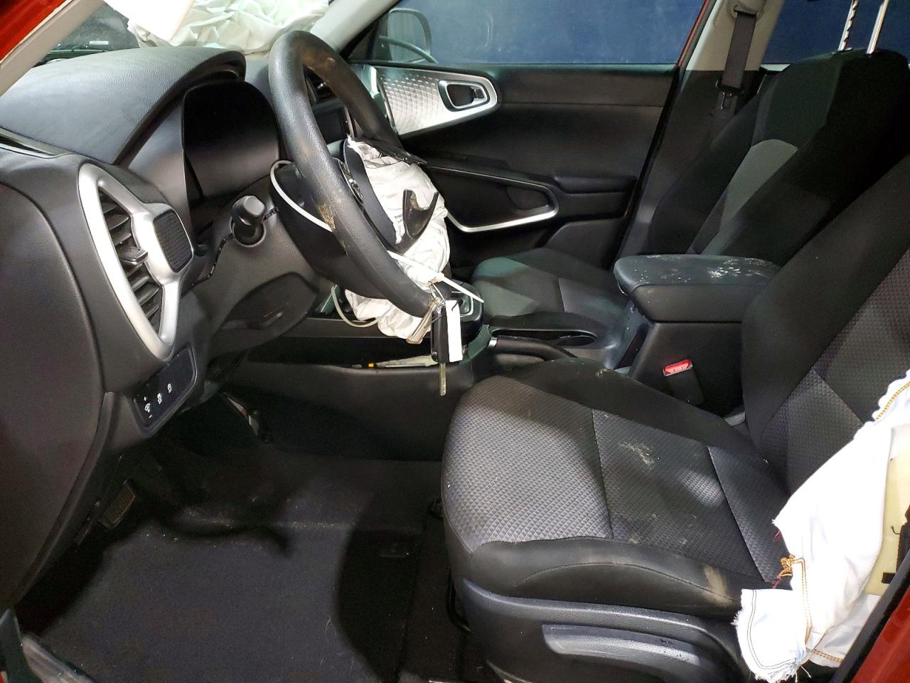 2025 KIA SOUL LX photo 7