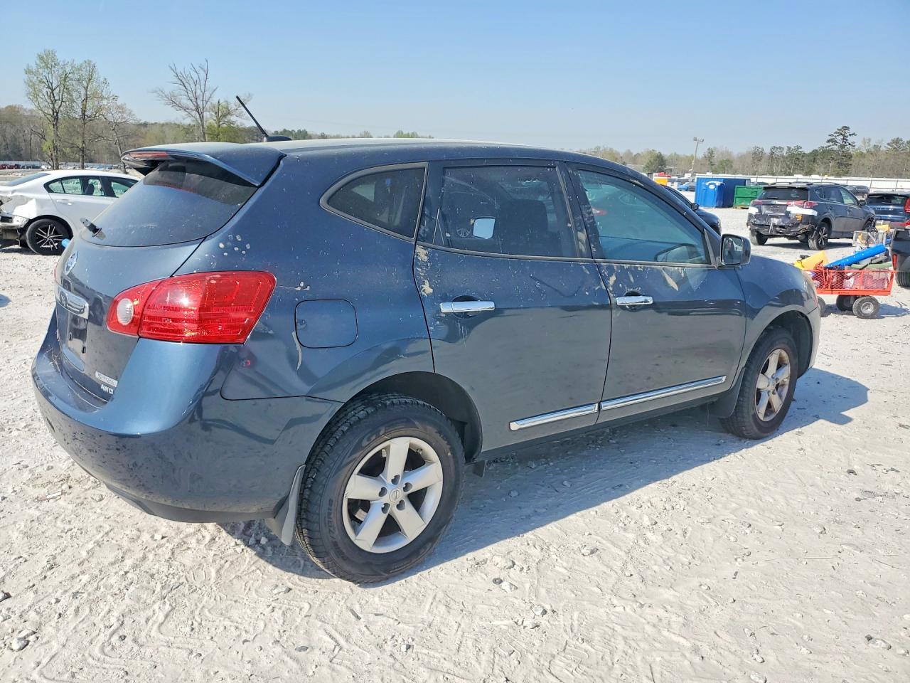 2013 NISSAN ROGUE S photo 3