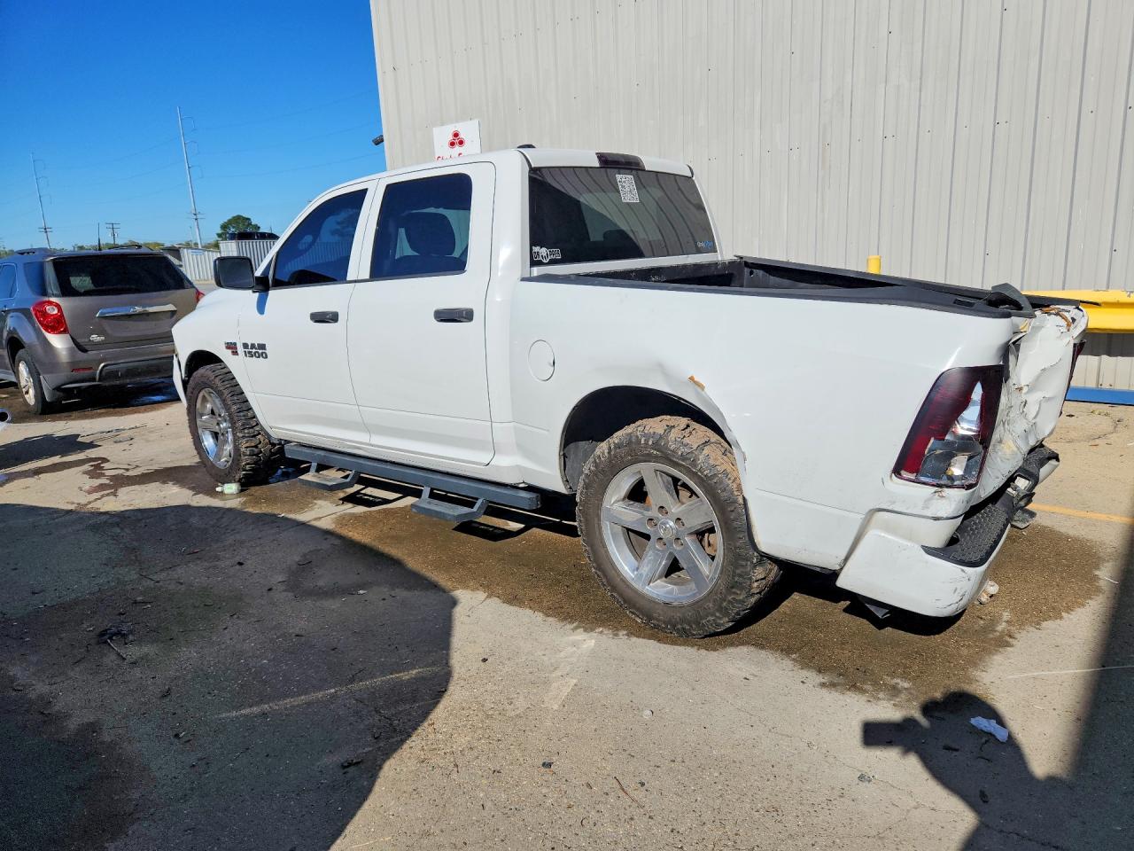2015 RAM 1500 ST photo 2