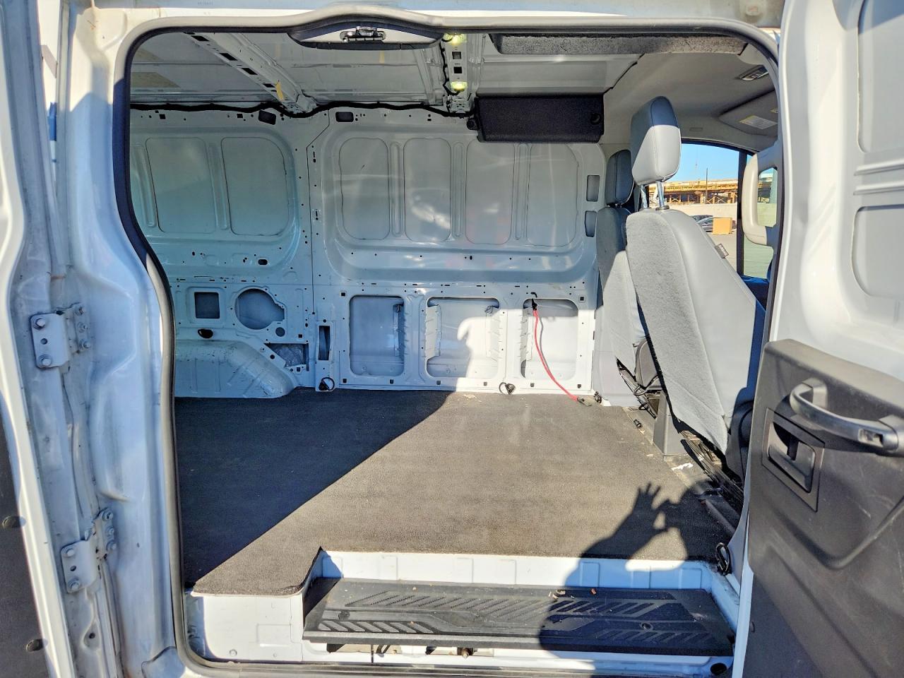 2017 FORD TRANSIT 150 DELIVERY VAN photo 31