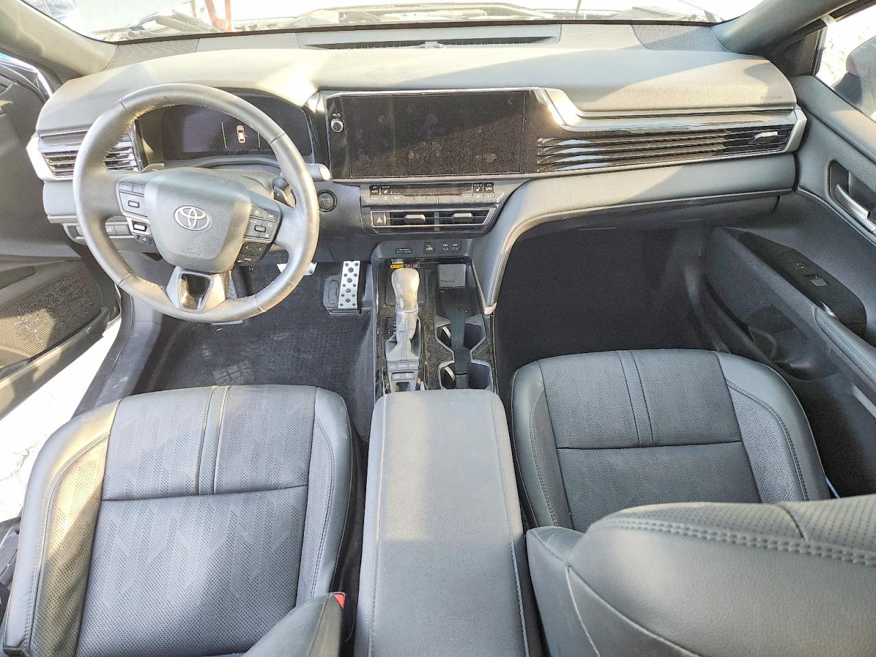 2025 TOYOTA CAMRY XSE photo 8