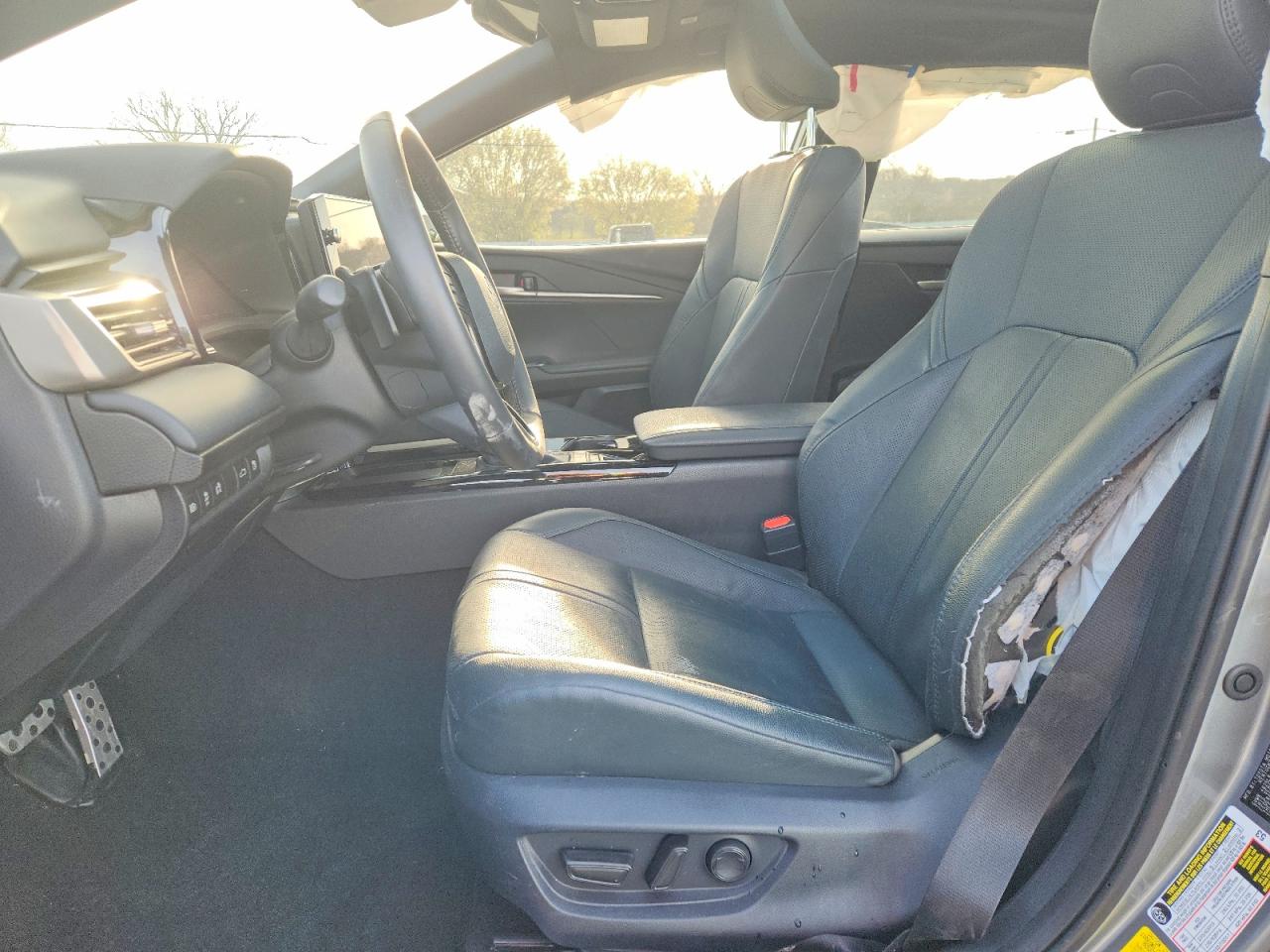 2025 TOYOTA CAMRY XSE photo 7