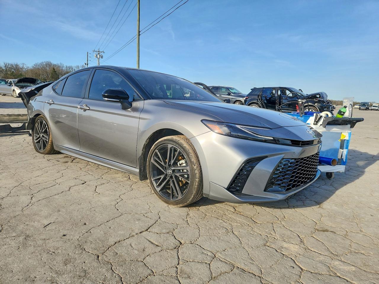 2025 TOYOTA CAMRY XSE photo 4