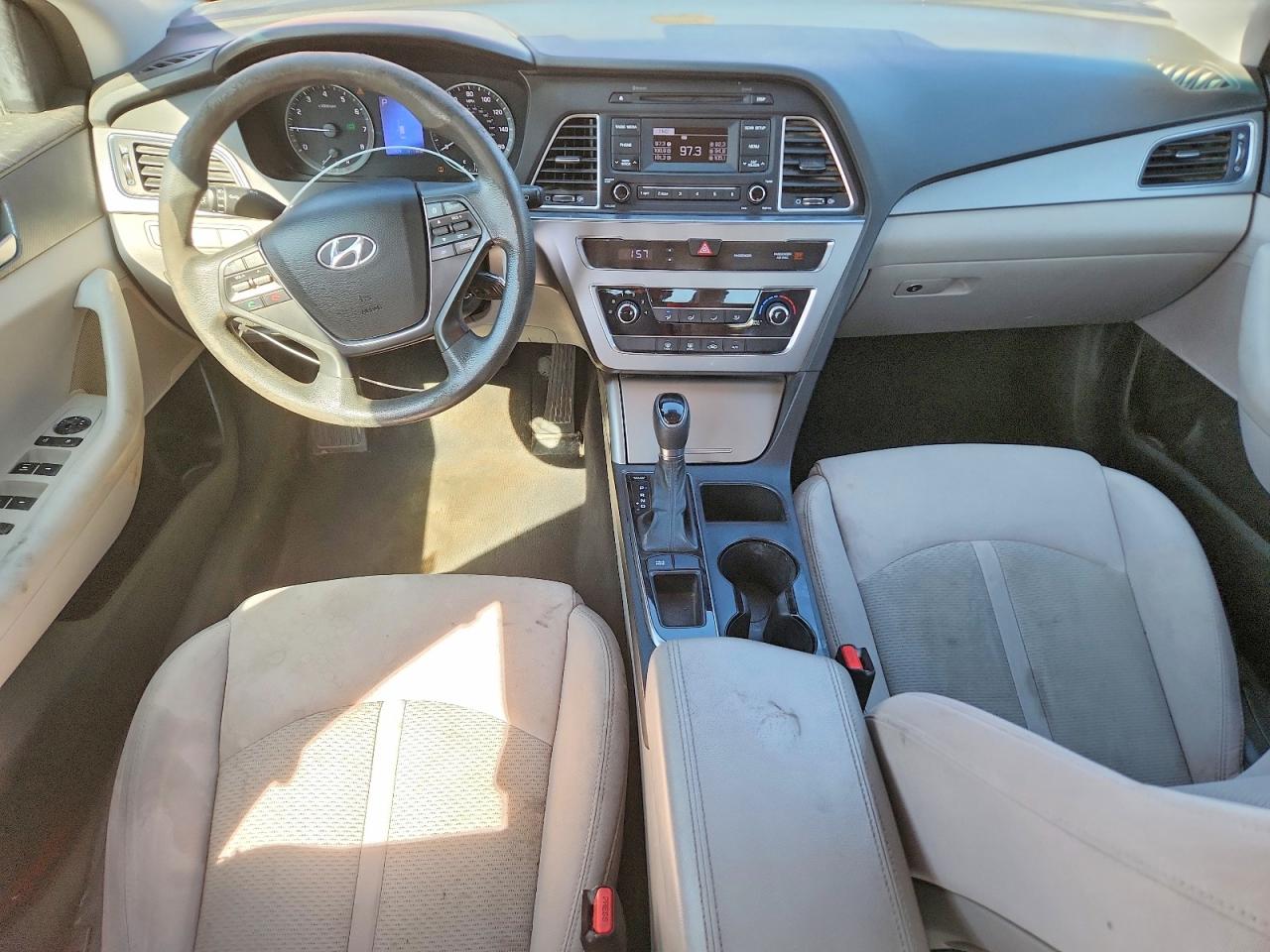 2016 HYUNDAI SONATA BASE photo 8