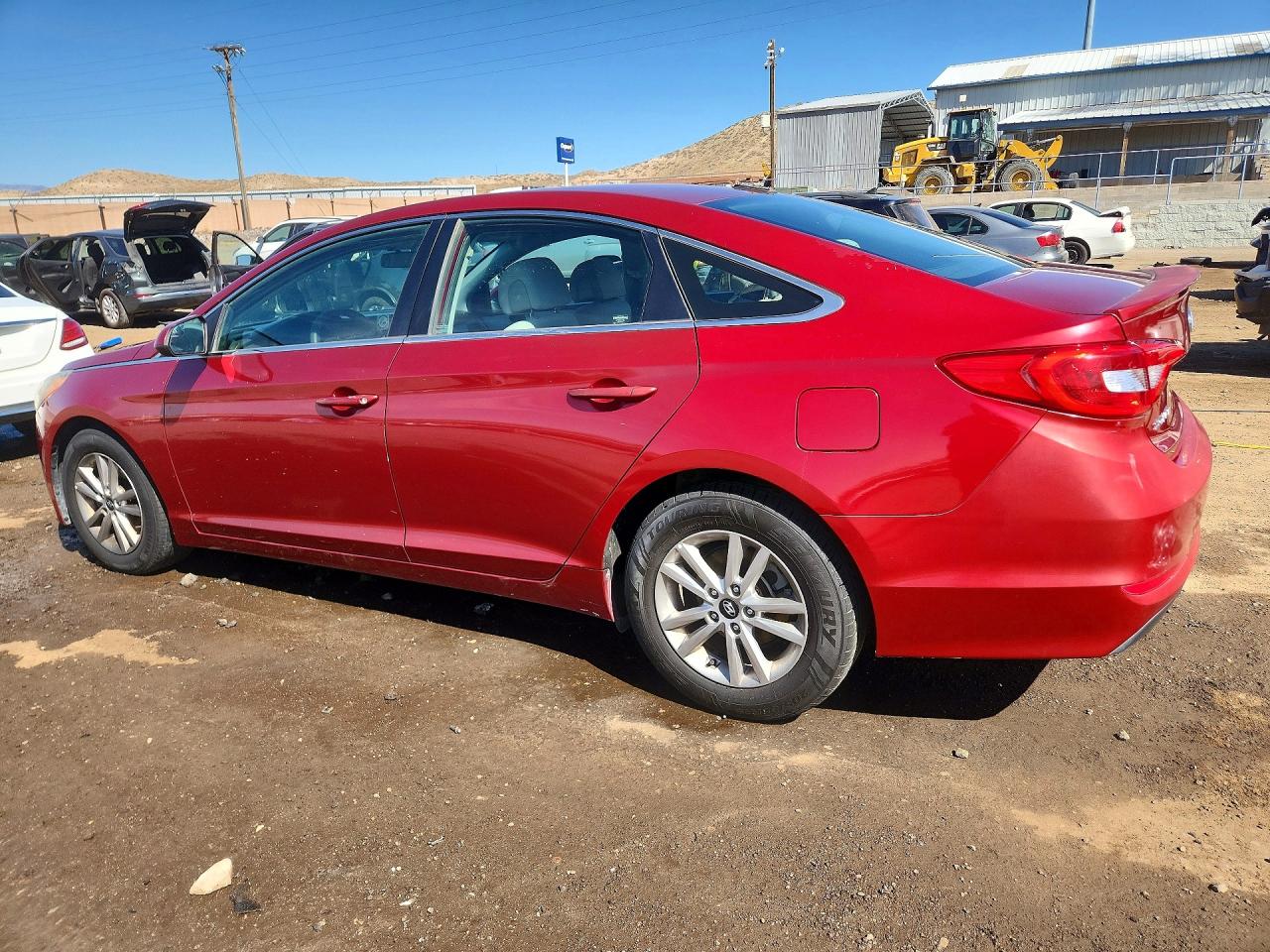 2016 HYUNDAI SONATA BASE photo 2