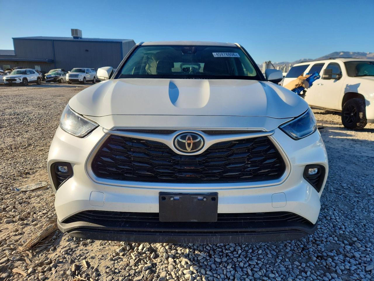 2021 TOYOTA HIGHLANDER LE photo 9