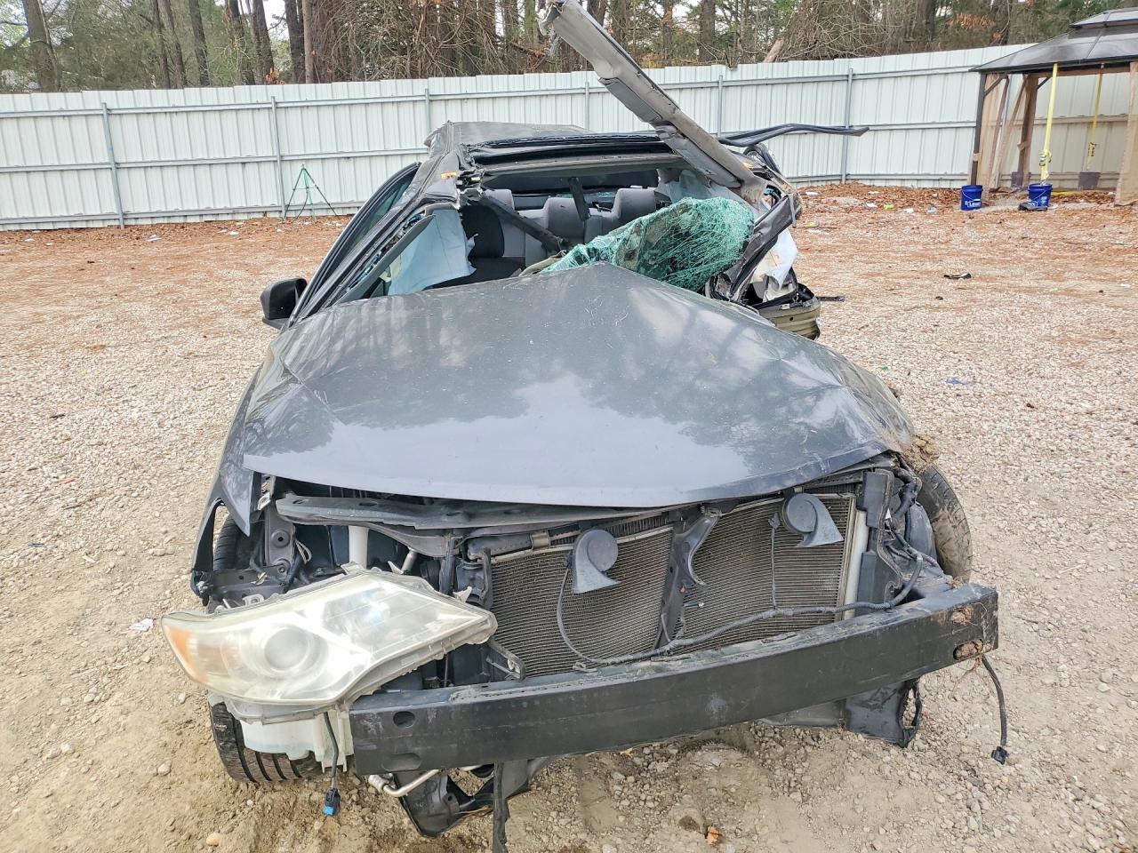 2012 TOYOTA CAMRY XLE photo 13