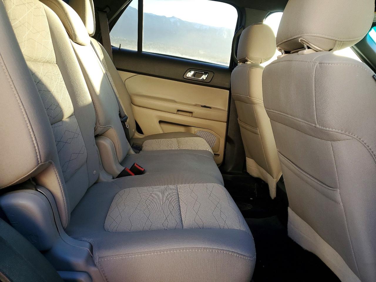 2015 FORD EXPLORER photo 10