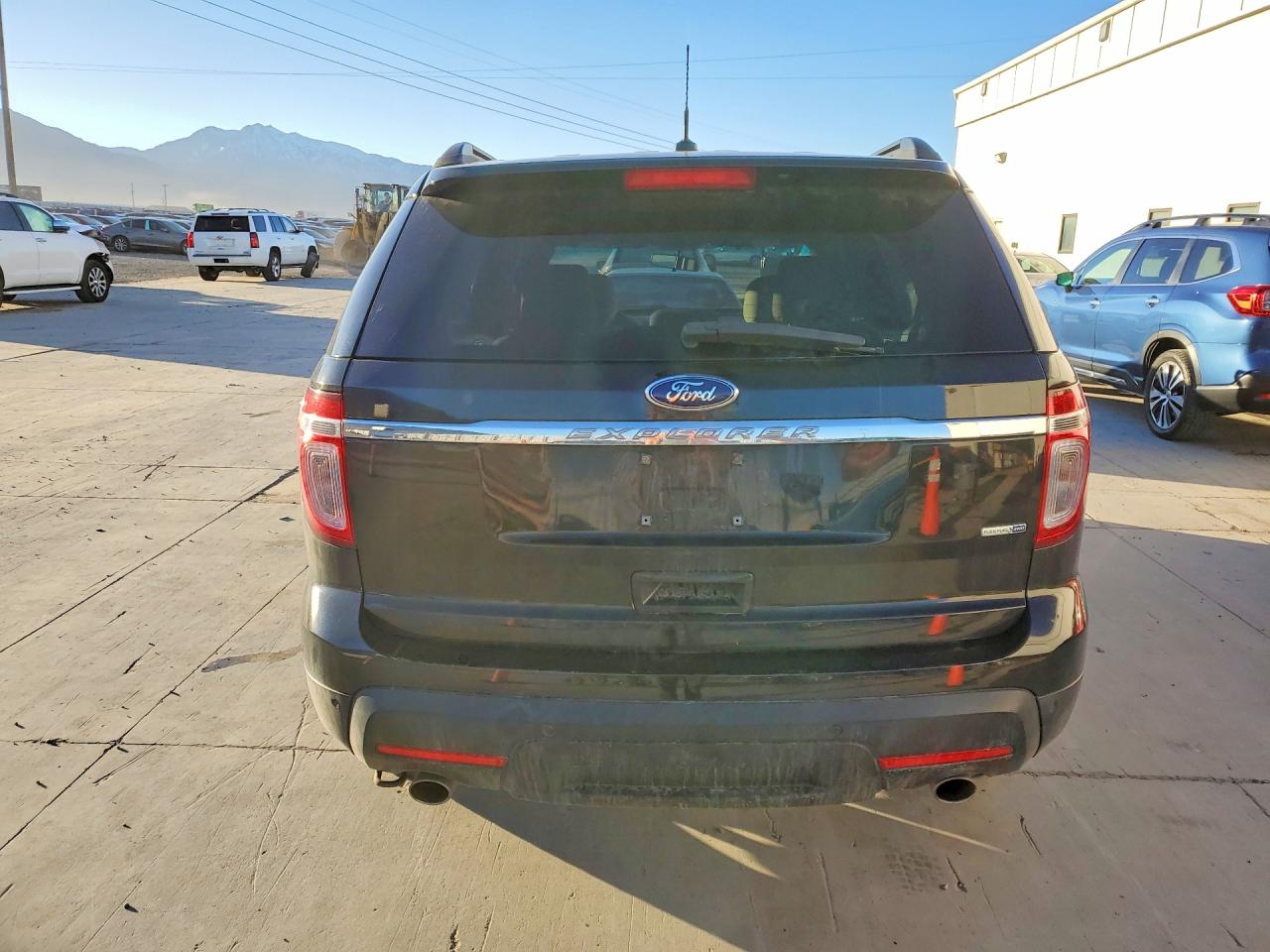 2015 FORD EXPLORER photo 6