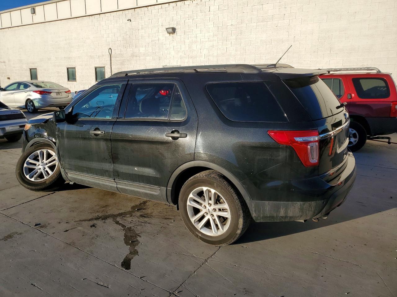 2015 FORD EXPLORER photo 2