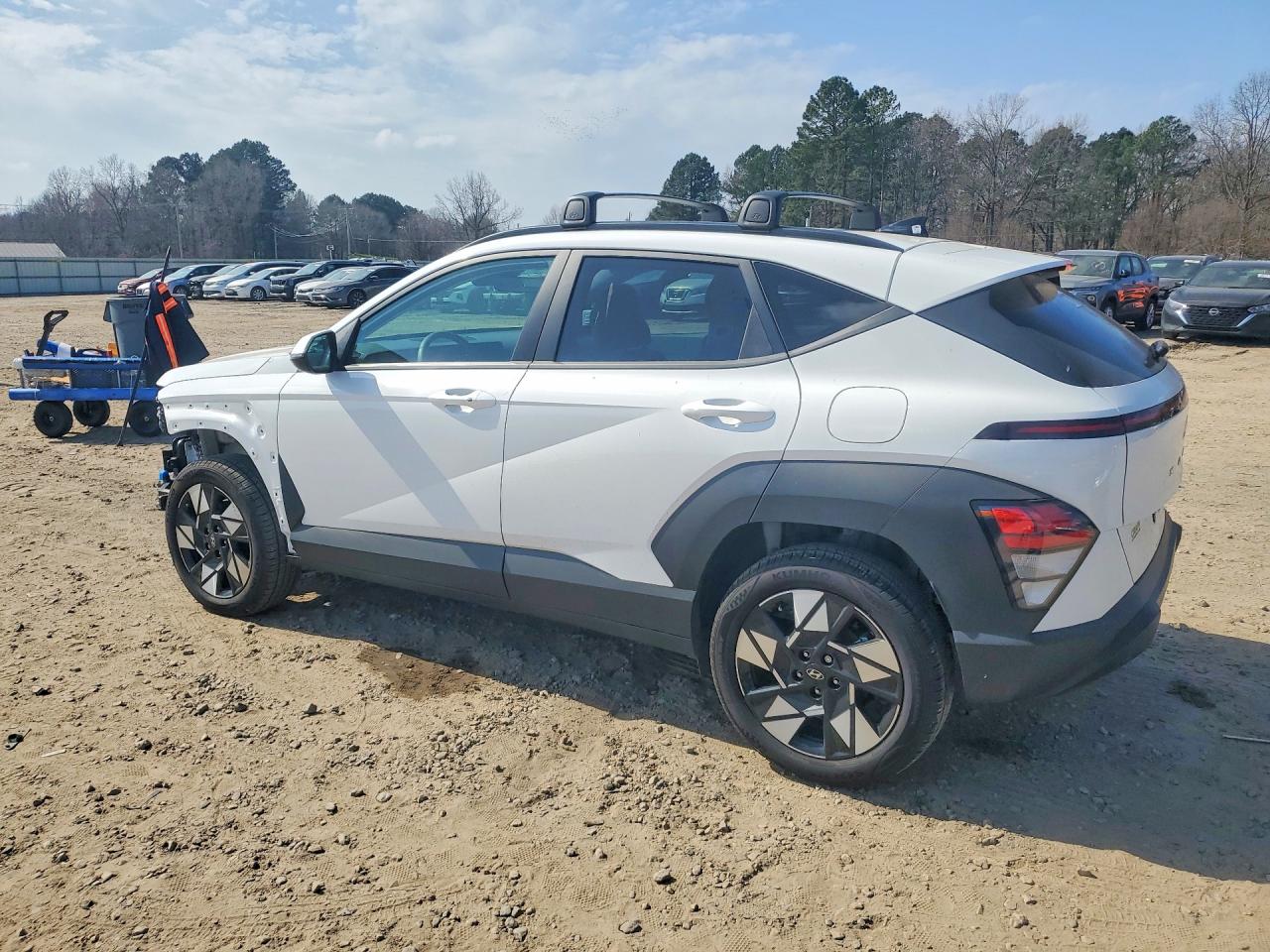2025 HYUNDAI KONA SEL photo 2