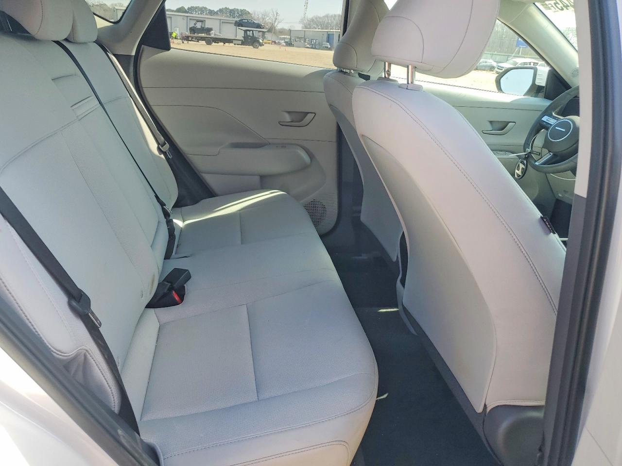 2025 HYUNDAI KONA SEL photo 11