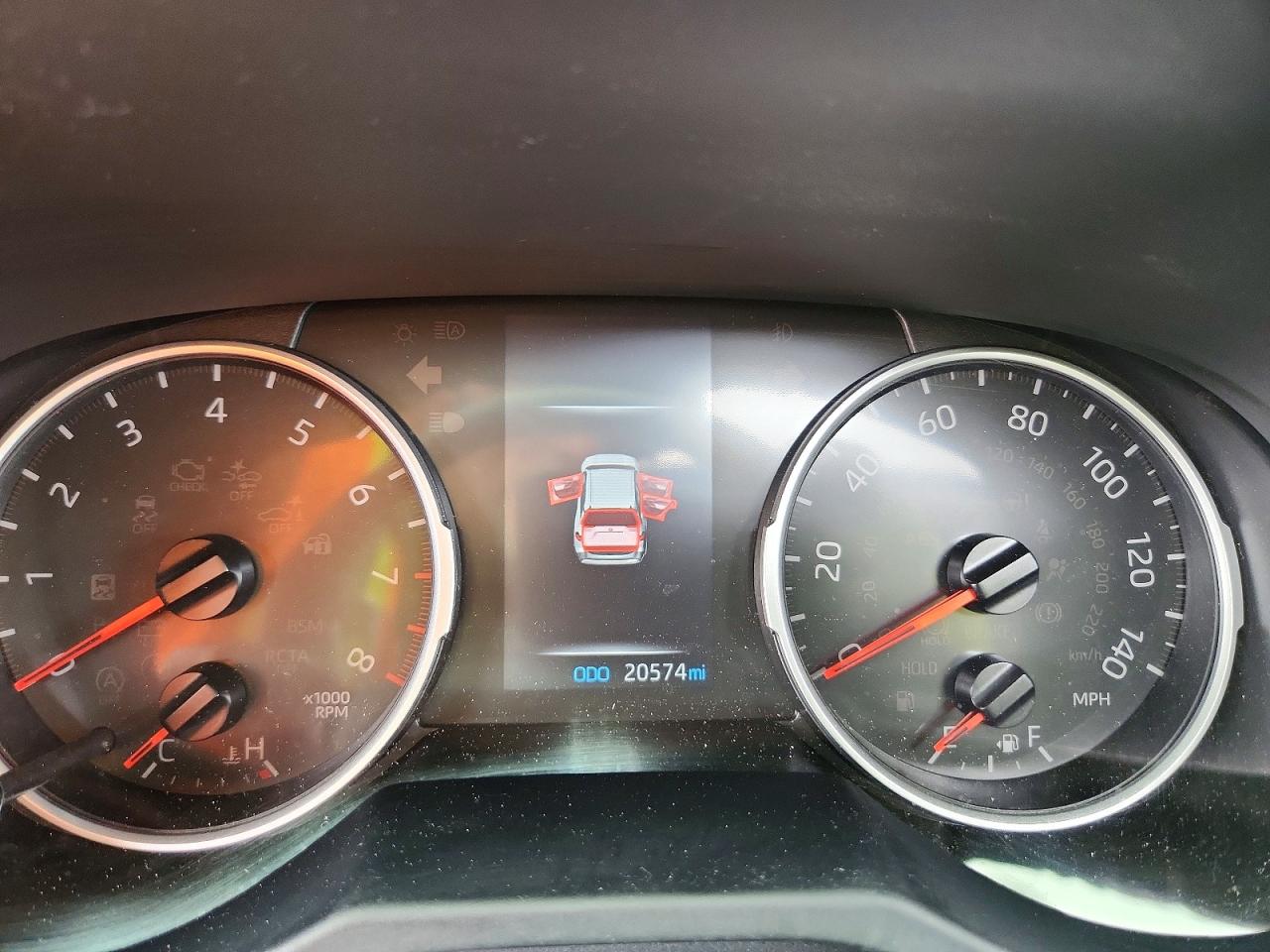 2019 TOYOTA RAV4 XLE photo 25