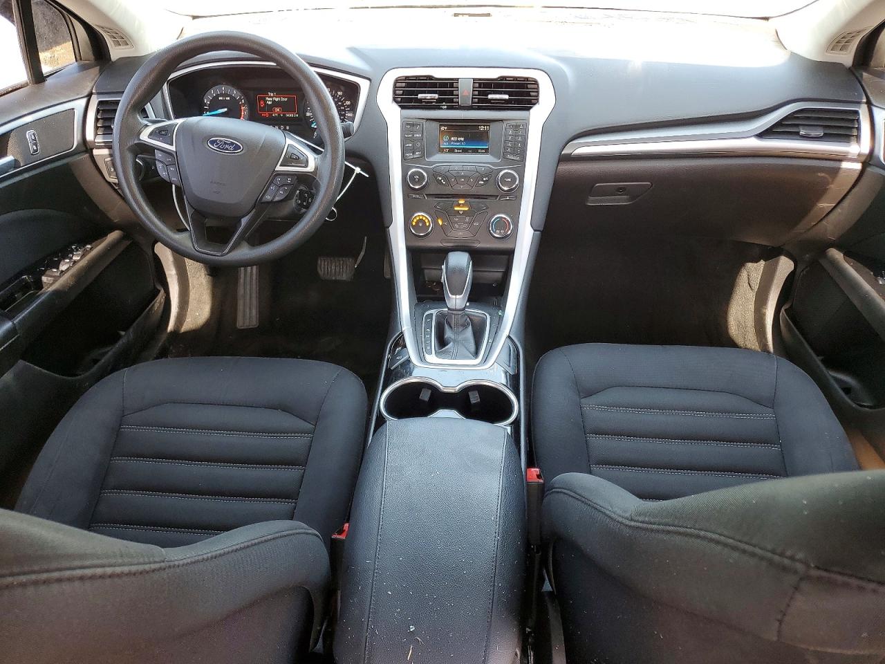 2015 FORD FUSION SE photo 8