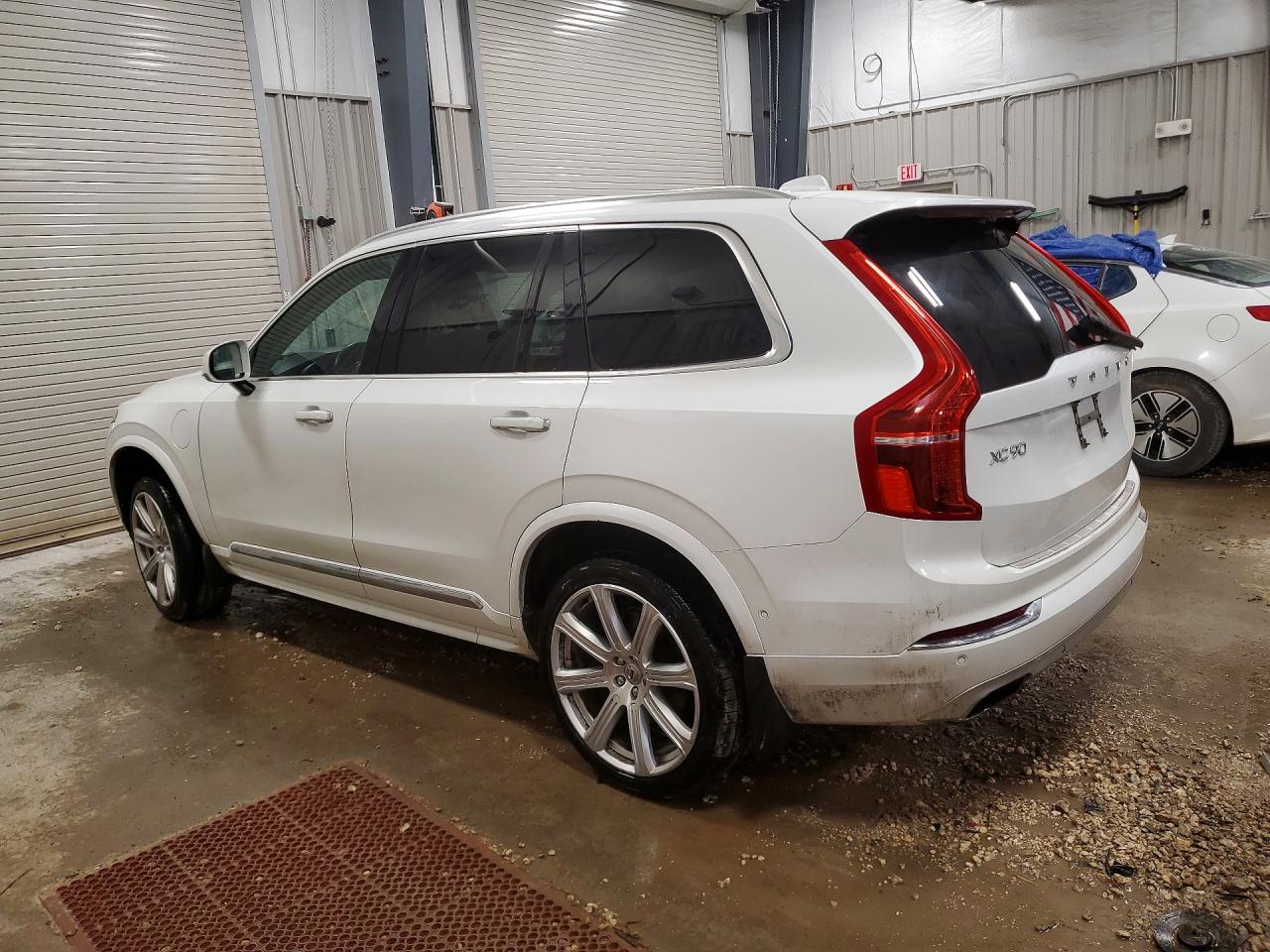 2019 VOLVO XC90 T8 INSCRIPTION photo 4