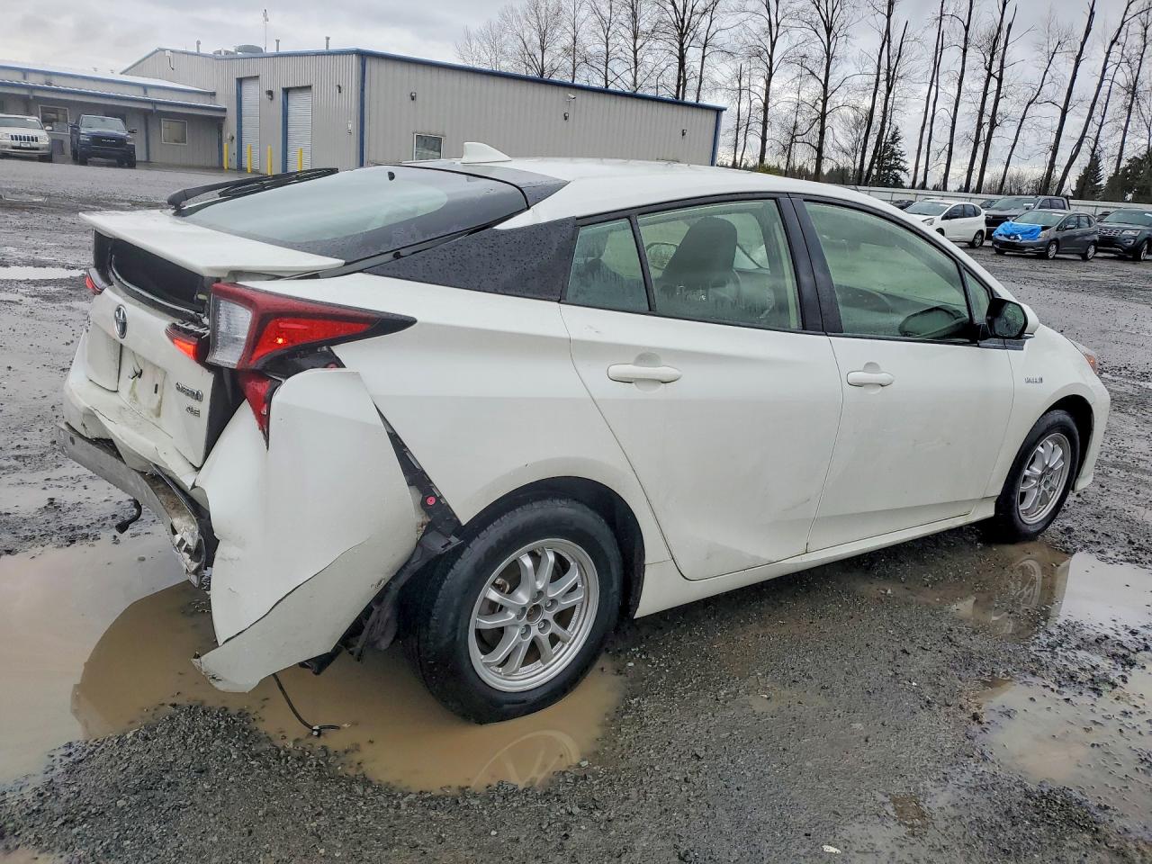 2019 TOYOTA PRIUS XLE AWD-E photo 3