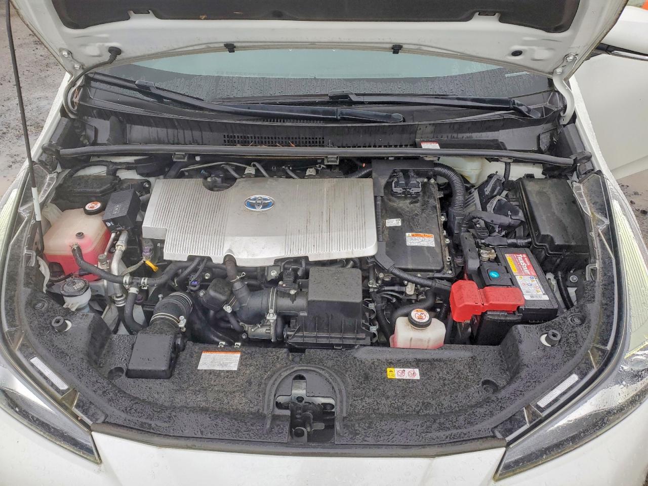 2019 TOYOTA PRIUS XLE AWD-E photo 12