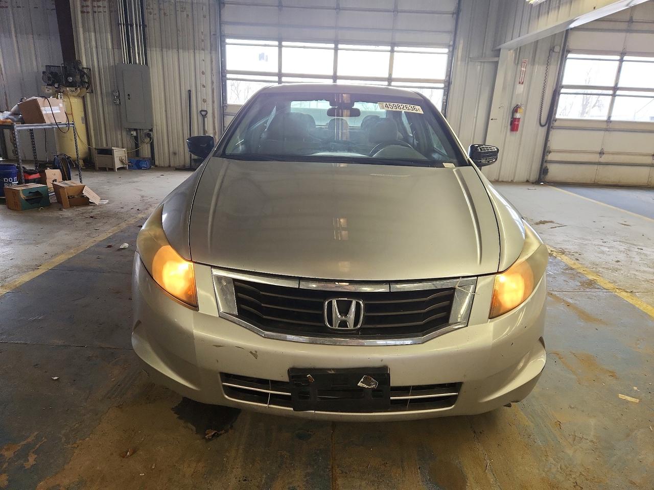 2009 HONDA ACCORD LX photo 5