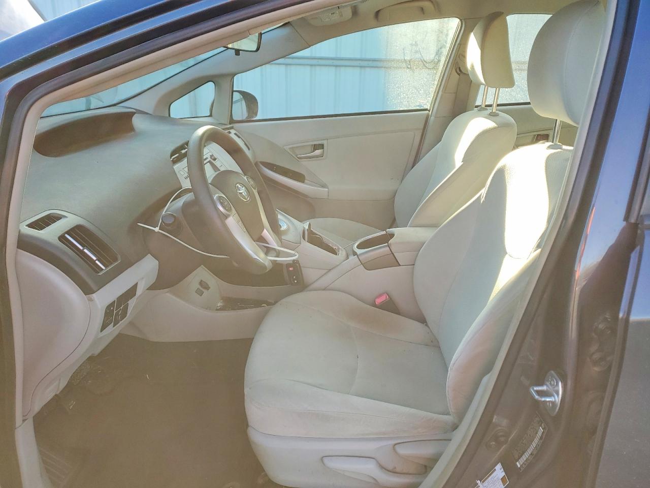 2012 TOYOTA PRIUS TWO photo 19