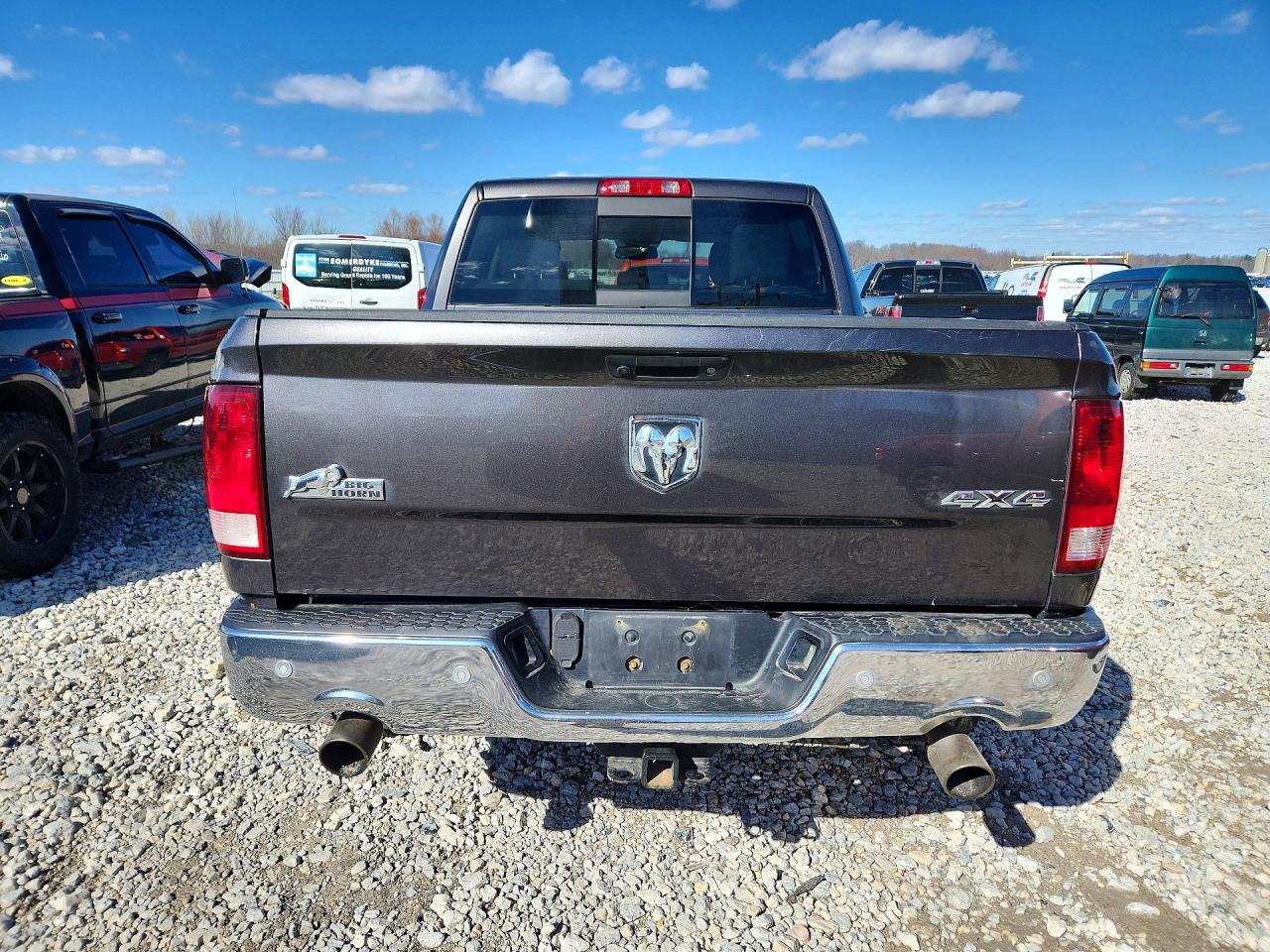 2017 RAM 1500 SLT photo 6