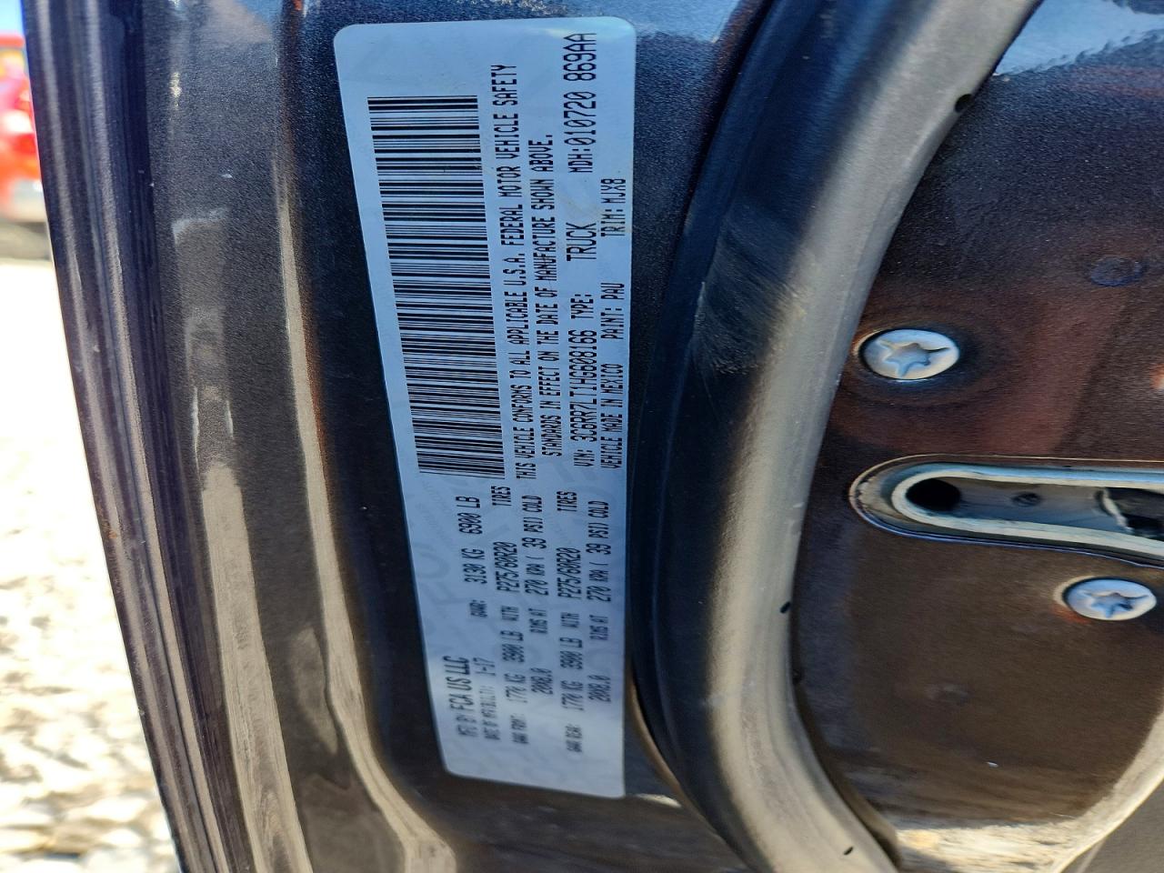 2017 RAM 1500 SLT photo 12