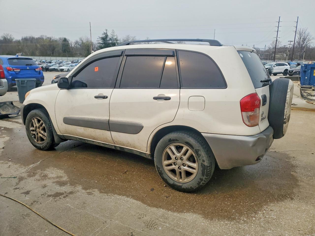 2002 TOYOTA RAV4 BASE photo 3